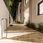 Bajo Con Jardin En La Milla De Oro