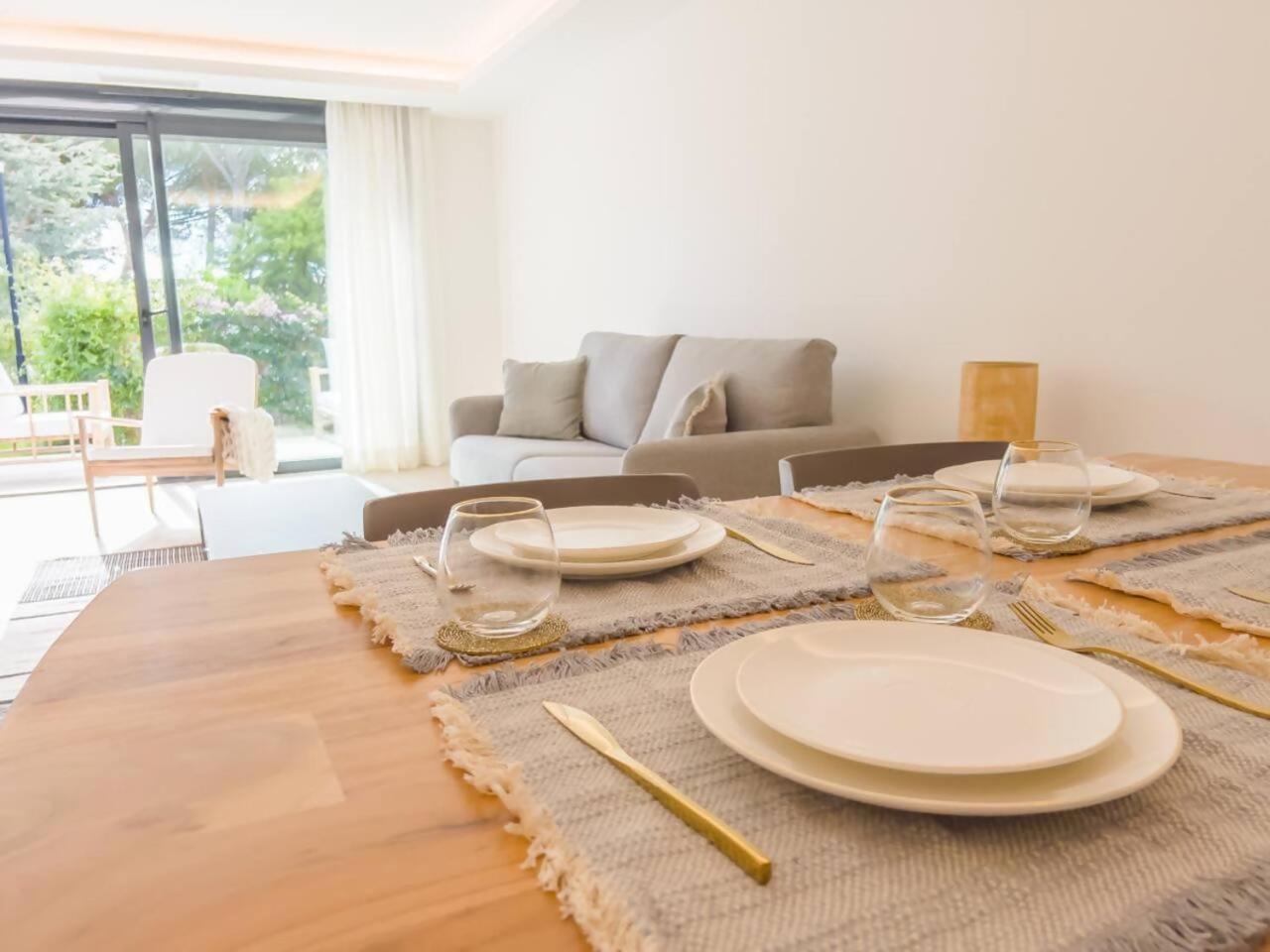 Bajo Con Jardin En La Milla De Oro Appartement Marbella