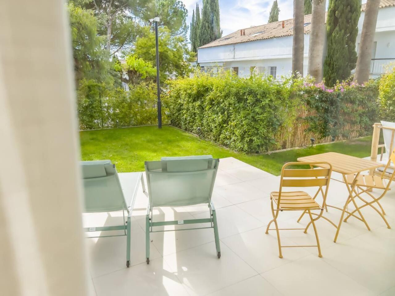 Bajo Con Jardin En La Milla De Oro Lägenhet